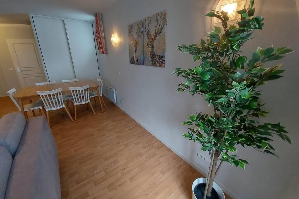 Appartement Moderne, Hyper-centre - 6/8 pers. Bagnères-de-Luchon Extérieur photo
